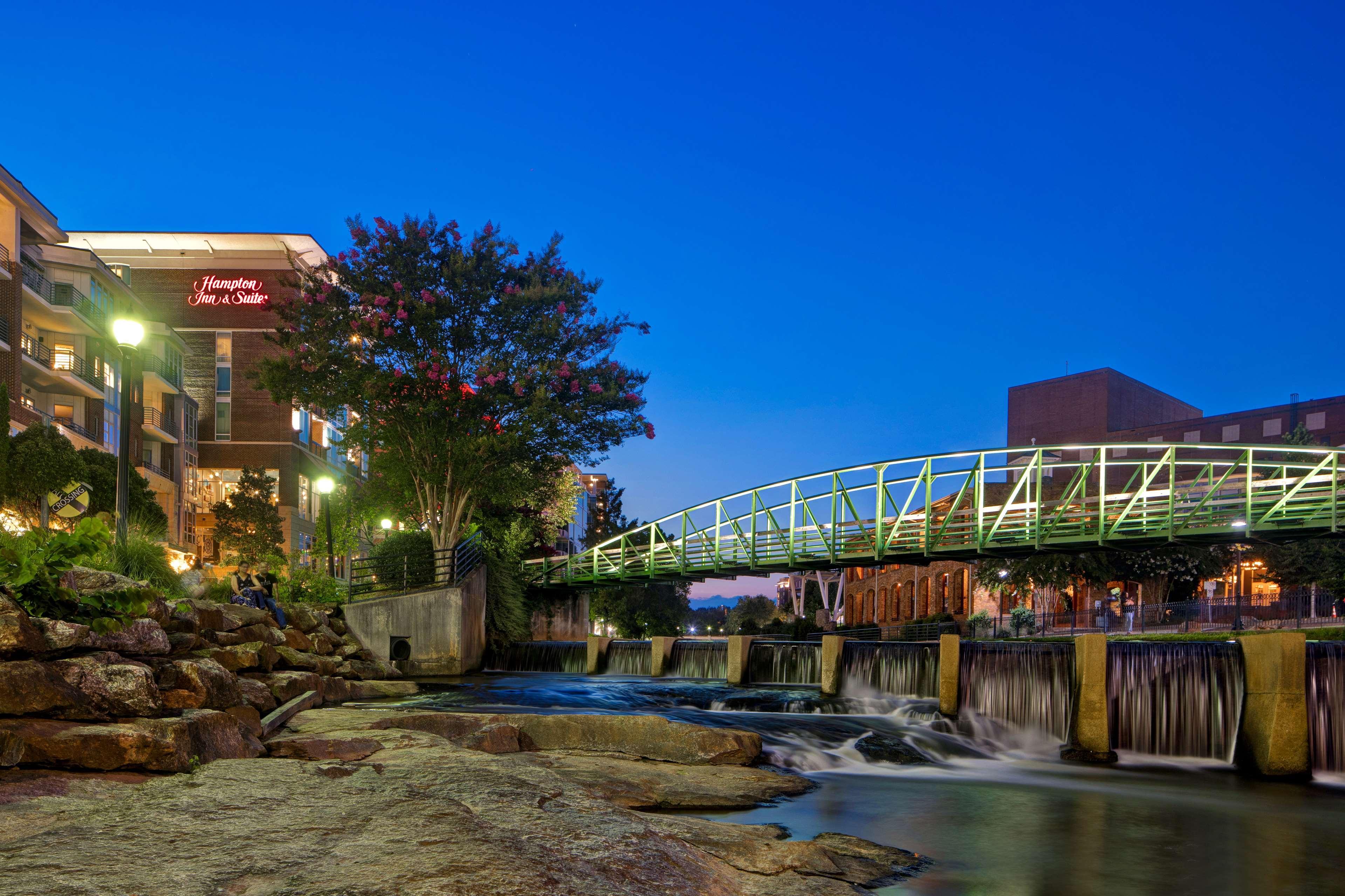 Hampton Inn & Suites Greenville-Downtown-Riverplace Dış mekan fotoğraf