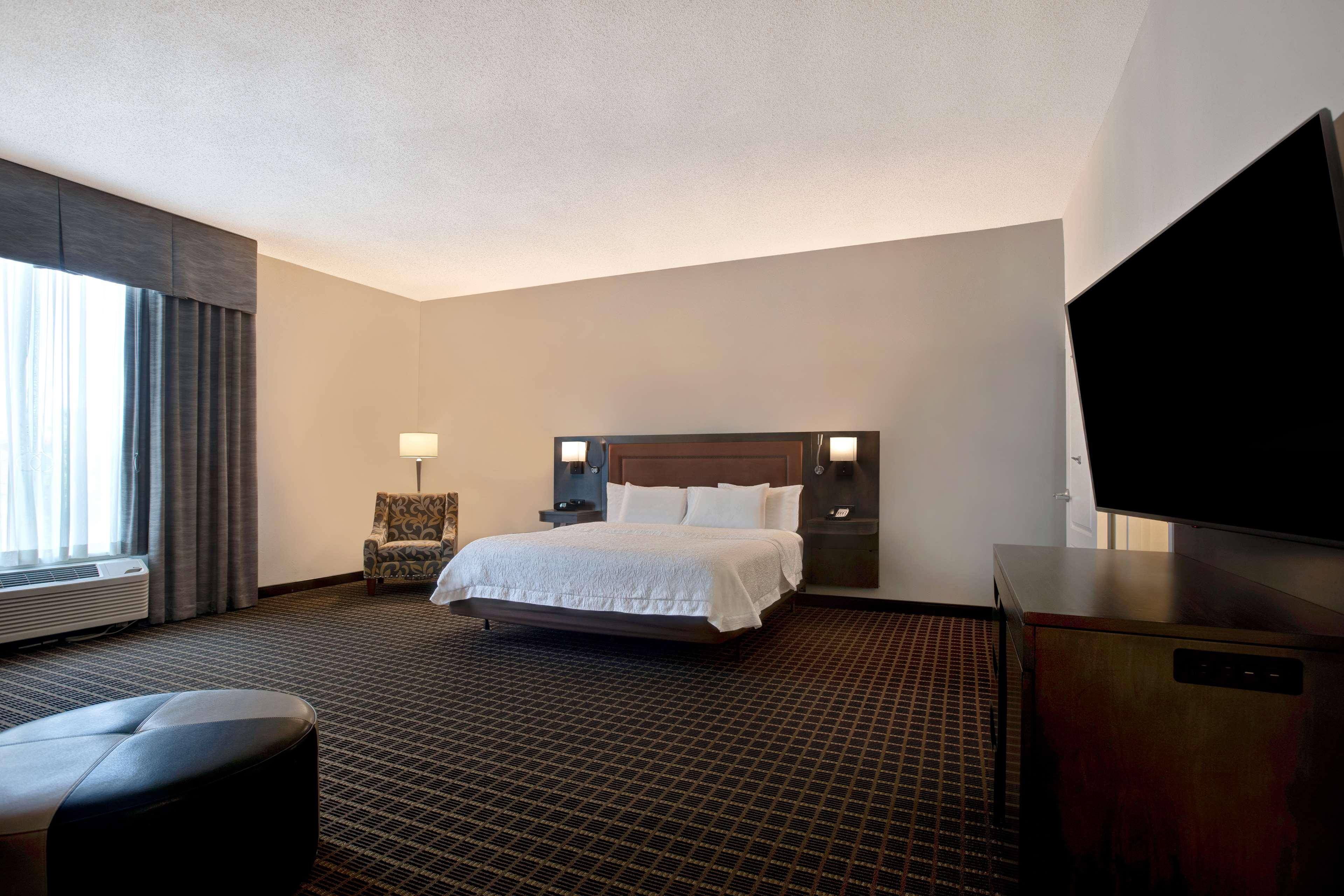 Hampton Inn & Suites Greenville-Downtown-Riverplace Dış mekan fotoğraf