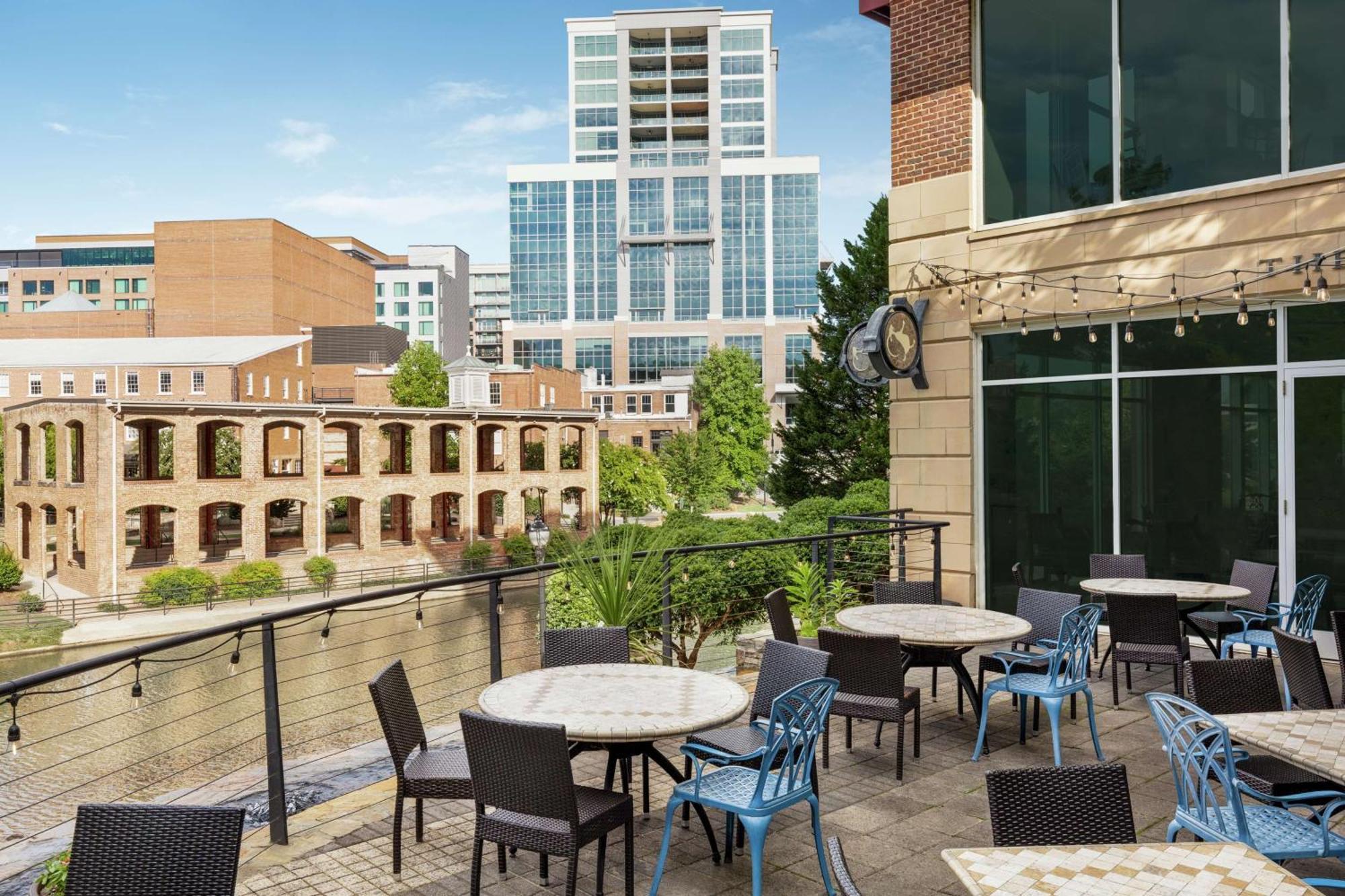 Hampton Inn & Suites Greenville-Downtown-Riverplace Dış mekan fotoğraf